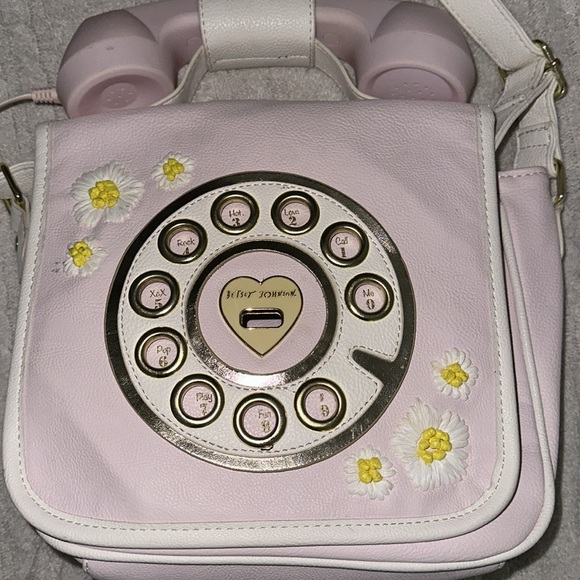 Betsey Johnson telephone bag pink daisies - Picture 2 of 7